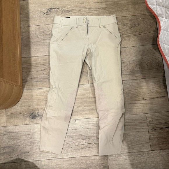 Ariat Women’s Beige Riding Pants 28 Regular - Picture 1 of 3